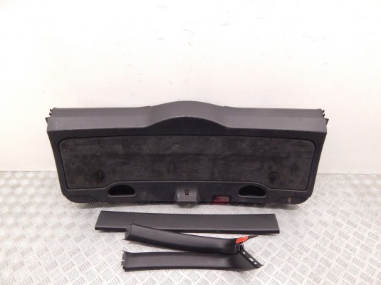 Обшивка крышки багажника BMW 5-series (E60/61) 51 49 7 077 944