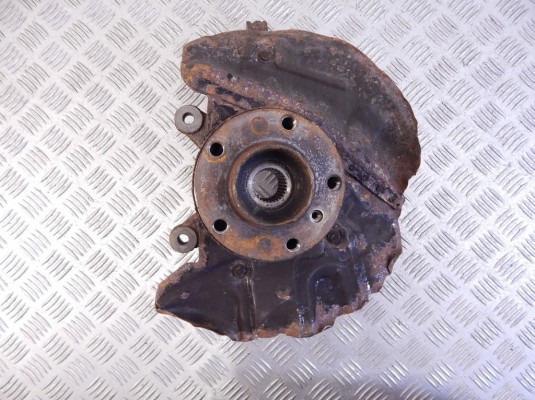 Ступица передняя правая BMW X5-series (E53) 31 21 6 761 576