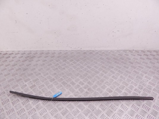 Молдинг стекла двери задней правой наружный BMW 1-series (E87) 51 34 7 066 608