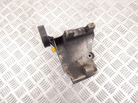 Кронштейн компрессора кондиционера BMW 3-series (E36) 64 55 1 739 627