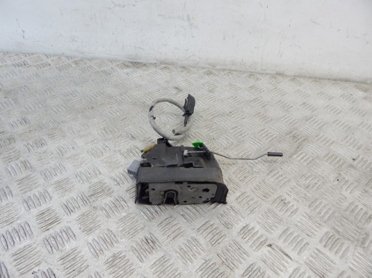 Замок двери передней левой BMW X5-series (E53) 51 21 8 402 539
