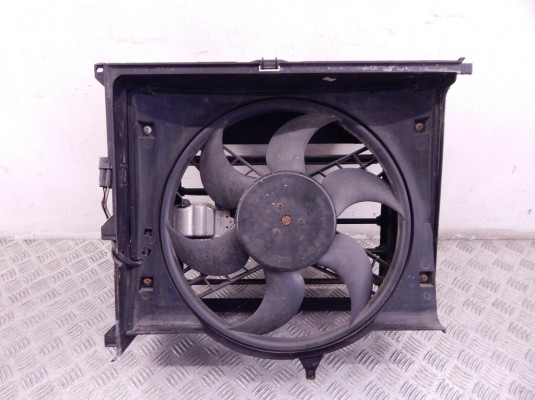 Вентилятор радиатора BMW 3-series (E46) 17 11 7 786 682