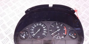 Щиток приборов (приборная панель) BMW 5-series (E39) 62 11 6 923 078
