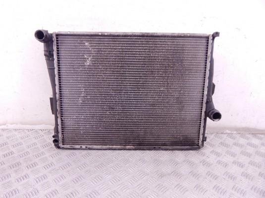 Радиатор (основной) BMW 3-series (E46) 17 11 1 436 241 Радиатор (основной) BMW 3-series (E46) 17 11 1 436 241