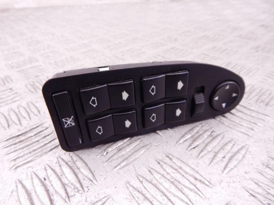 Блок управления стеклоподъемниками BMW 5-series (E39) 8368966