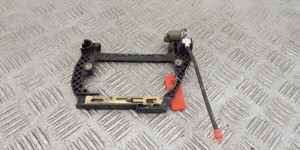 Скелет ручки наружной задней правой BMW 5-series (E39) 51 22 8 236 646 Скелет ручки наружной задней правой BMW 5-series (E39) 51 22 8 236 646