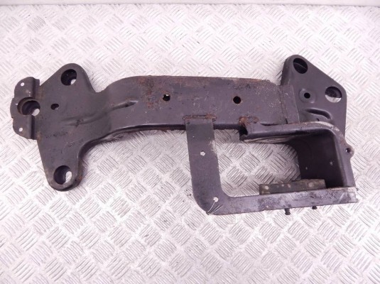 Кронштейн КПП BMW X5-series (E53) 22 31 6 762 275