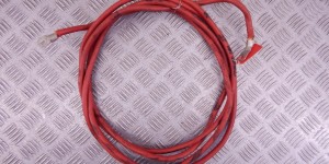 Плюсовой провод аккумулятора BMW 1-series (E87) 61 12 9 125 030 Плюсовой провод аккумулятора BMW 1-series (E87) 61 12 9 125 030