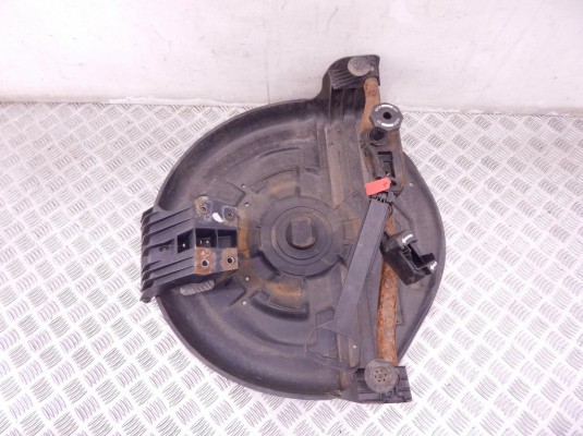Крепление запаски BMW 3-series (E46) 51 71 8 253 590