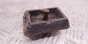 Опора под домкрат (поддомкратная подушка) BMW 5-series (E39) 51 71 7 001 650