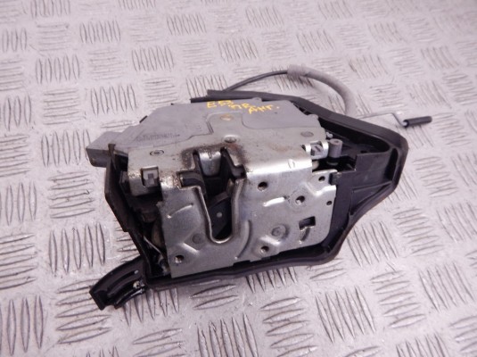 Замок двери передней правой BMW X5-series (E53) 51 21 8 402 538