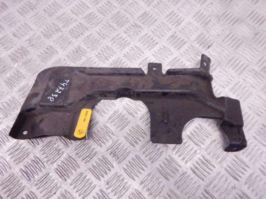 Кожух (защита) рулевого механизма BMW X5-series (E70) 51 75 7 160 238