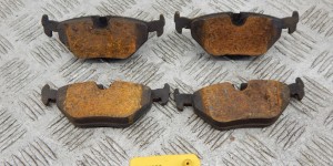 Тормозные колодки задние BMW 3-series (E46) 34 21 6 778 168