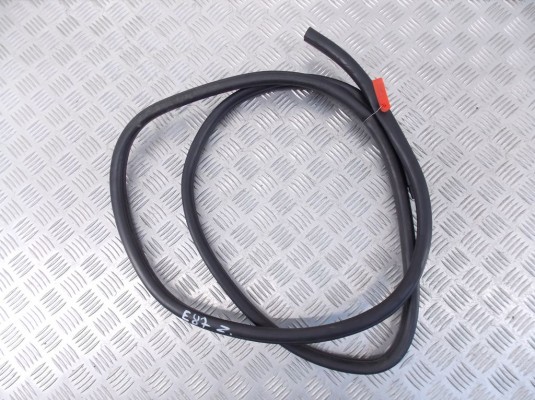 Уплотнитель BMW 1-series (E87)