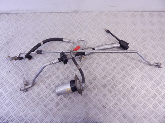 Трубка кондиционера BMW 5-series (E39) 64 53 8 379 720 Трубка кондиционера BMW 5-series (E39) 64 53 8 379 720