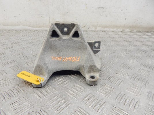 Кронштейн КПП BMW 5-series (F10/11) 22 32 6 781 235
