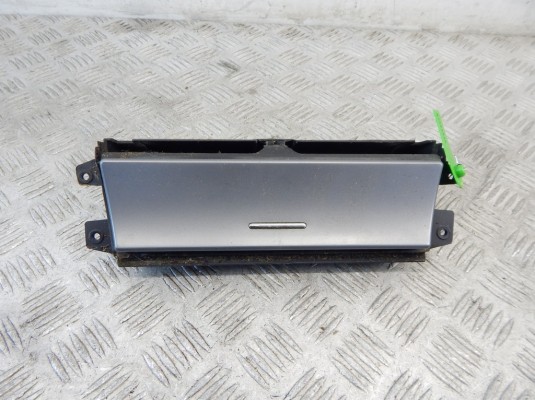 Пепельница BMW X5-series (E53) 51 16 8 402 967