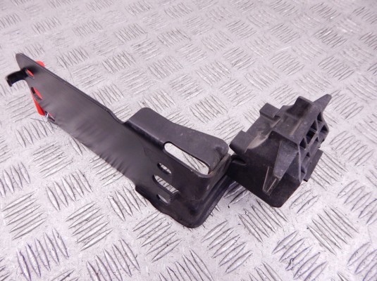 Передняя панель крепления облицовки (телевизор) BMW 3-series (E90/91/92) 51 64 7 117 811