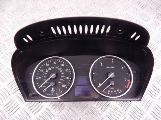 Щиток приборов (приборная панель) BMW 5-series (E60/61) 62 10 9 177 262