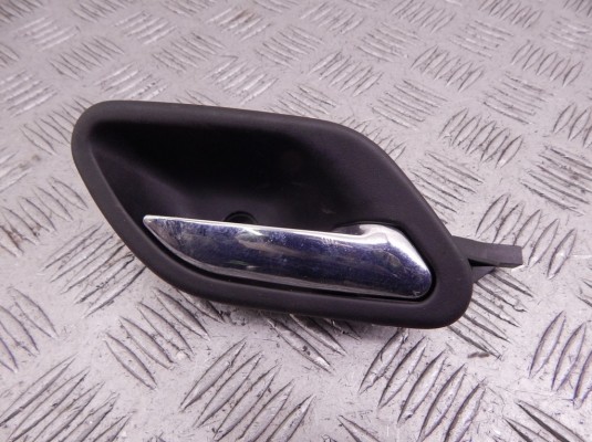 Ручка внутренняя передняя левая BMW 5-series (E39) 51 21 8 226 050