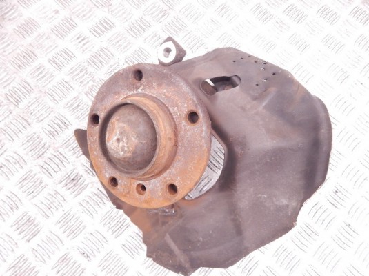 Ступица передняя правая BMW 3-series (E46) 31 21 1 096 430