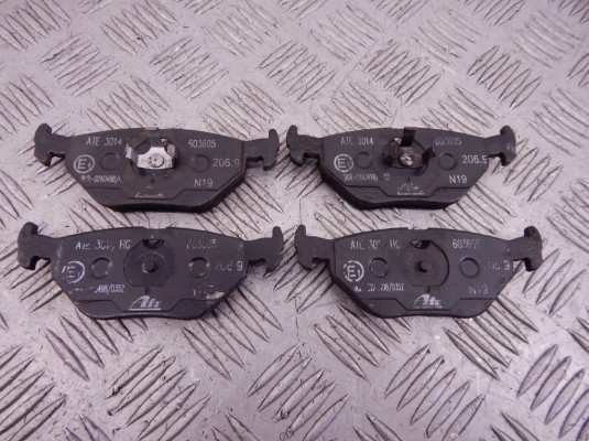 Тормозные колодки задние BMW 3-series (E46) 34 21 6 778 168 Тормозные колодки задние BMW 3-series (E46) 34 21 6 778 168