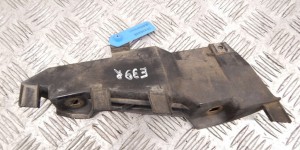 Крепление фары правой BMW 5-series (E39) 63 12 8 362 442