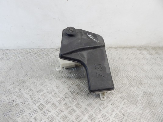 Бачок омывателя BMW X5-series (E53) 61 67 8 252 738