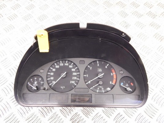 Щиток приборов (приборная панель) BMW 5-series (E39) 62 11 6 903 800