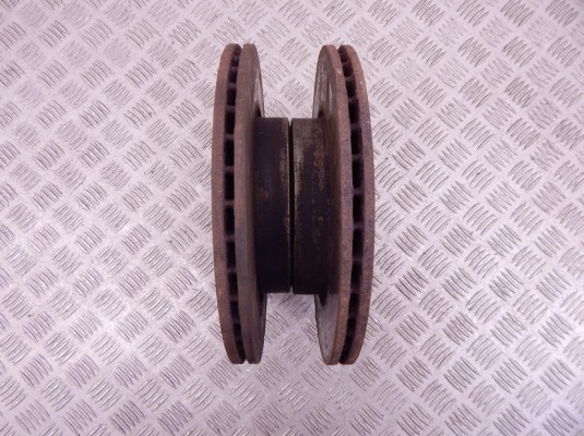 Диск тормозной передний BMW 3-series (E46) 34 11 6 864 058