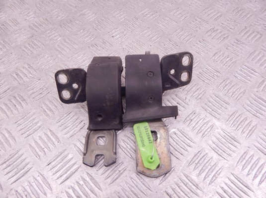 Петля крышки багажника BMW 5-series (E39) 41 61 7 007 403