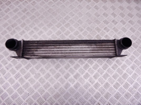 Интеркулер BMW 5-series (E39) 17 51 2 247 359