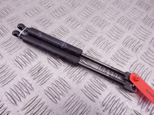 Амортизатор стекла багажника BMW 5-series (E39) 51 24 8 190 688 Амортизатор стекла багажника BMW 5-series (E39) 51 24 8 190 688