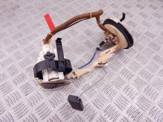 Насос топливный BMW 5-series (E39) 16 14 6 752 368