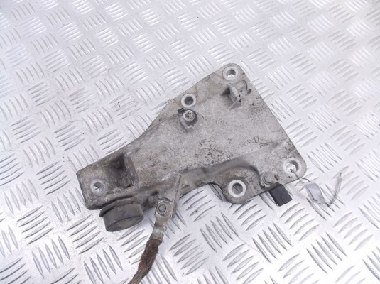 Кронштейн двигателя BMW 3-series (E90/91/92) 22 11 6 760 315