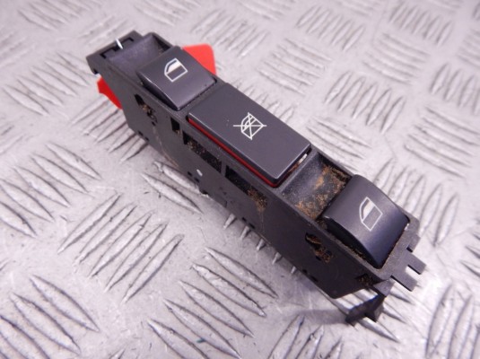 Блок управления стеклоподъемниками BMW 3-series (E46) 61 31 8 381 518