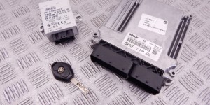 Блок управления двигателем BMW 3-series (E46) 13 61 7 794 623