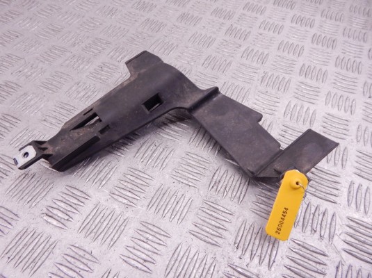 Крепление фары левой BMW 3-series (E46) 63 12 8 380 187 Крепление фары левой BMW 3-series (E46) 63 12 8 380 187