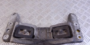 Кронштейн КПП BMW 5-series (E60/61) 22 31 6 769 965
