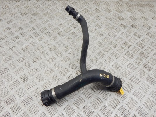 Патрубок радиатора BMW X5-series (E70) 17 12 7 593 490 Патрубок радиатора BMW X5-series (E70) 17 12 7 593 490