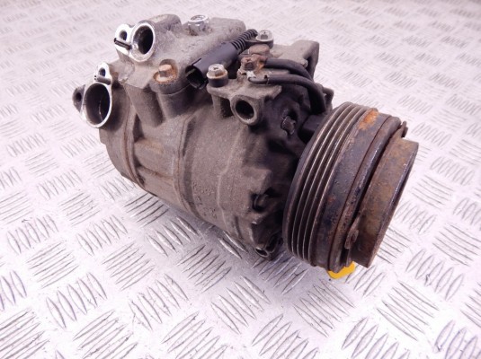 Компрессор кондиционера BMW X3-series (E83) 64 52 6 915 388 Компрессор кондиционера BMW X3-series (E83) 64 52 6 915 388