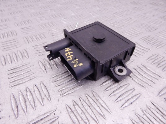 Реле накала свечей BMW 3-series (E46) 12 21 7 786 821 Реле накала свечей BMW 3-series (E46) 12 21 7 786 821