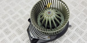 Моторчик печки VOLKSWAGEN PASSAT 5+ (2000-2005) 8d1820021