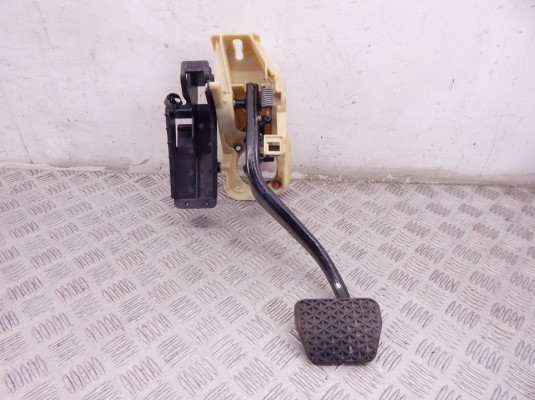 Узел педальный (блок педалей) BMW 7-series (F01/02) 35 00 6 775 368