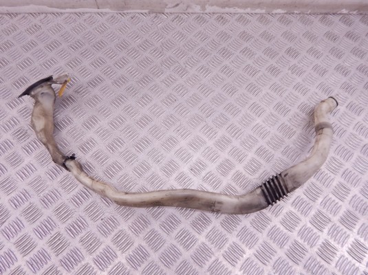 Горловина бачка омывателя BMW 7-series (F01/02) 61 66 7 237 777 Горловина бачка омывателя BMW 7-series (F01/02) 61 66 7 237 777