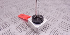 Лампочка BMW X1-series (E84) Лампочка BMW X1-series (E84)