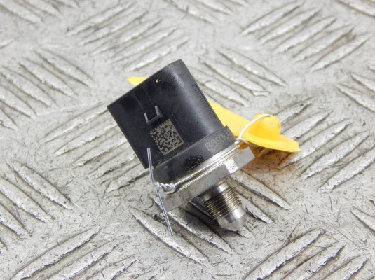 Датчик давления топлива BMW X1-series (E84) 13 53 7 620 946