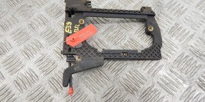 Скелет ручки наружной передней правой BMW 5-series (E39) 51 21 8 245 354 Скелет ручки наружной передней правой BMW 5-series (E39) 51 21 8 245 354