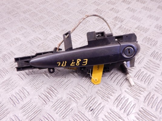 Ручка наружная передняя левая BMW 1-series (E87) 51 21 7 060 651 Ручка наружная передняя левая BMW 1-series (E87) 51 21 7 060 651