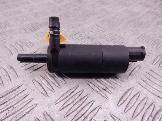 Насос (моторчик) омывателя фар BMW 5-series (E39) 61 67 8 357 837